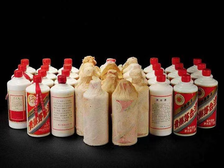 凤岗镇日照岚山回收酒价格哪里回收(附近上门回收茅台酒）?